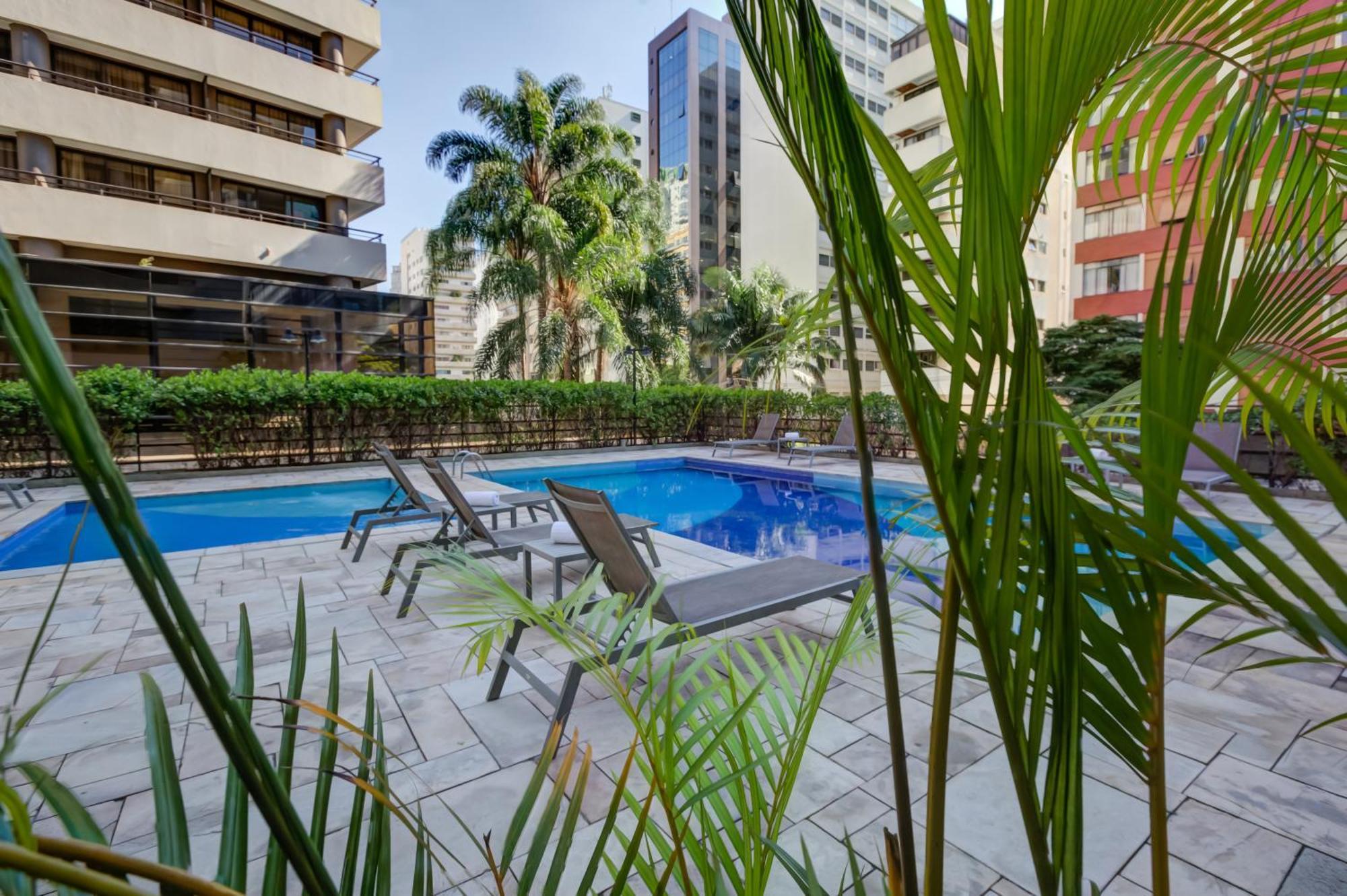 Radisson Sao Paulo Paulista Hotel Exterior foto Swimming pool